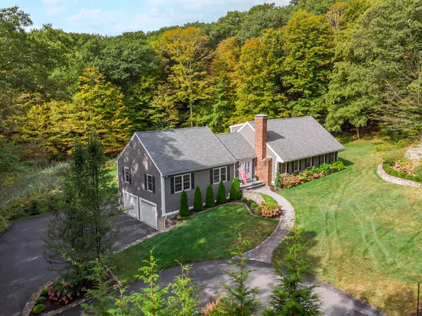 140 Post Road, Danbury, CT 06810