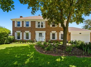 3895 Anjou Ln, Hoffman Estates, IL 60192