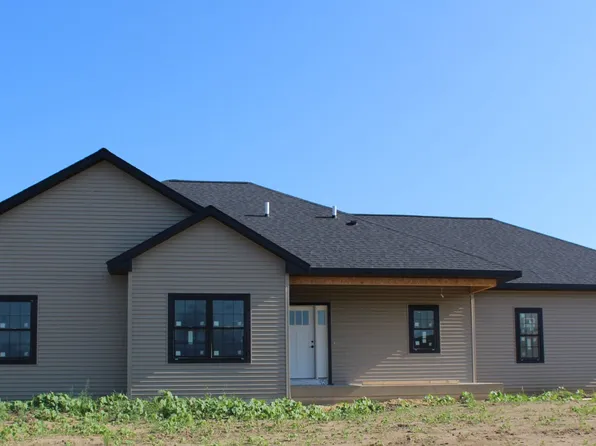 554 Creekside Cir, Byron, IL 61010
