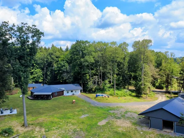 63 Sportsman Dam Rd, Reynoldsville, PA 15851