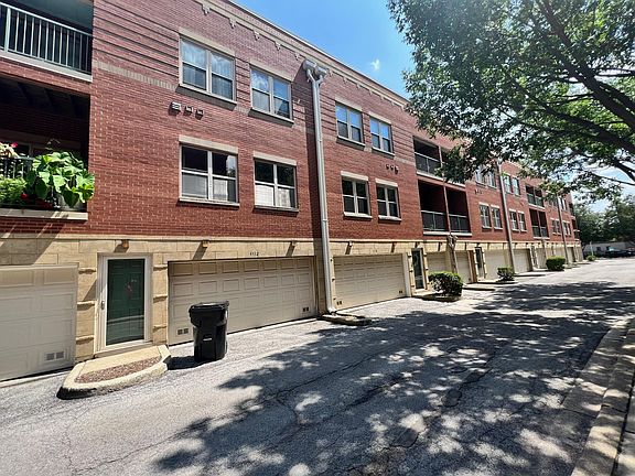 3rd image of 4532 S Woodlawn