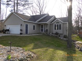 1561 Pinecone Dr, Hastings, MI 49058