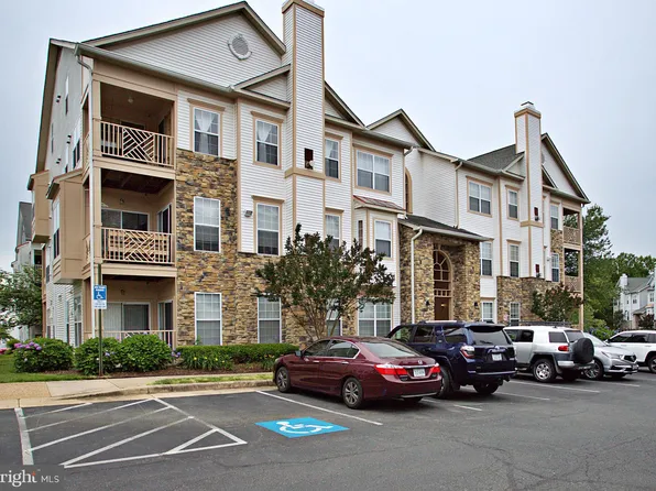5909 Founders Hill Dr Unit 101, Alexandria, VA 22310