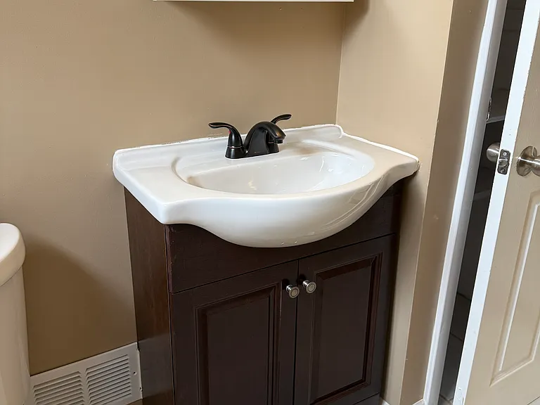 1303 Wilson Ave — Photo 11