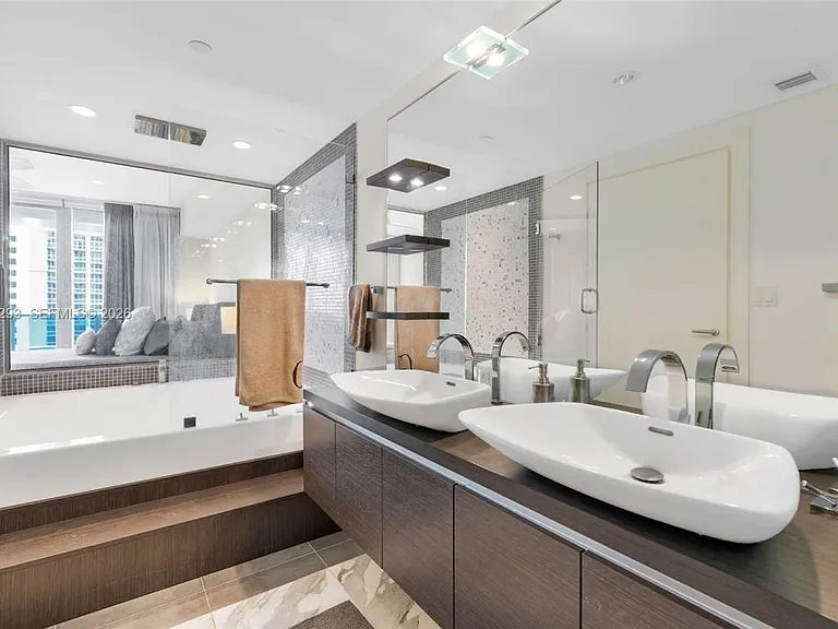 200 Biscayne Boulevard Way #504 — Photo 24
