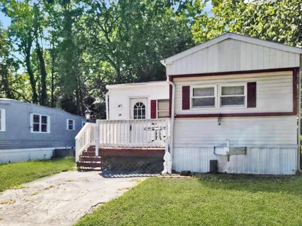 39 Antonia Dr, Jackson, NJ 08527