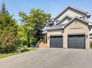 684 Lakelands Ave, Innisfil, ON L9S 4E6