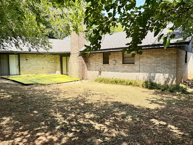 6612 Crow Cir — Photo 25