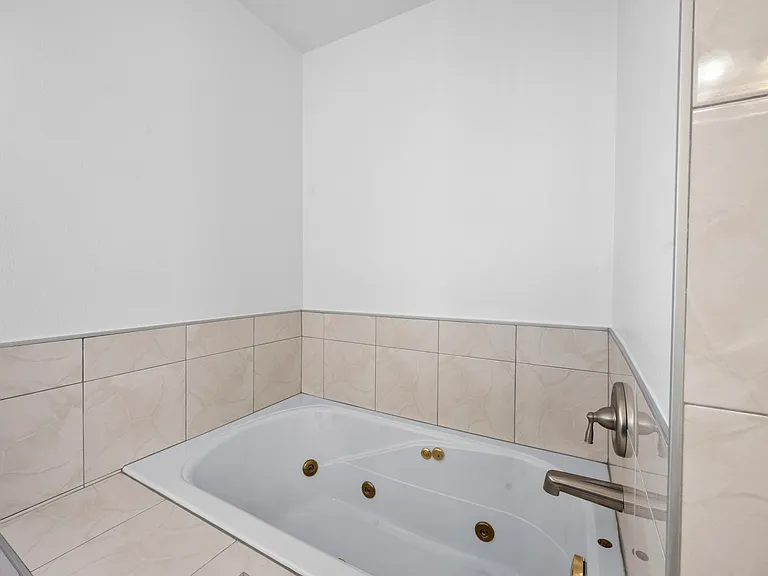 14364 Galleon Ln — Photo 28