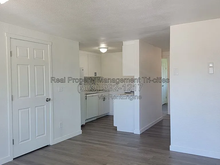3401 W 1st Pl #4 — Photo 4