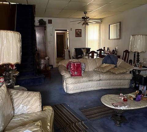 3rd image of 4550 N Gratz St