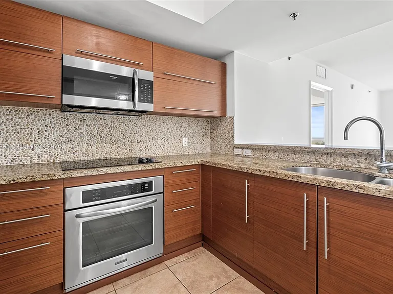 2681 N Flamingo Rd #2205S — Photo 12