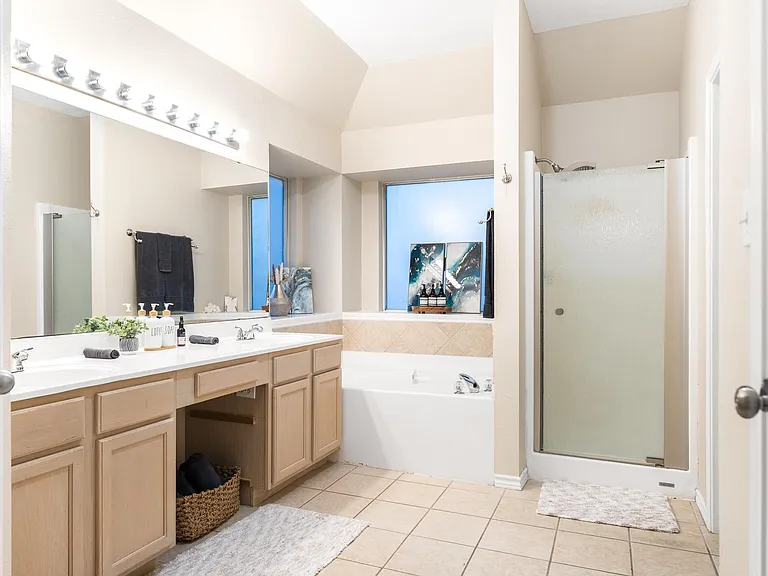 7418 Lake Livingston Dr — Photo 12
