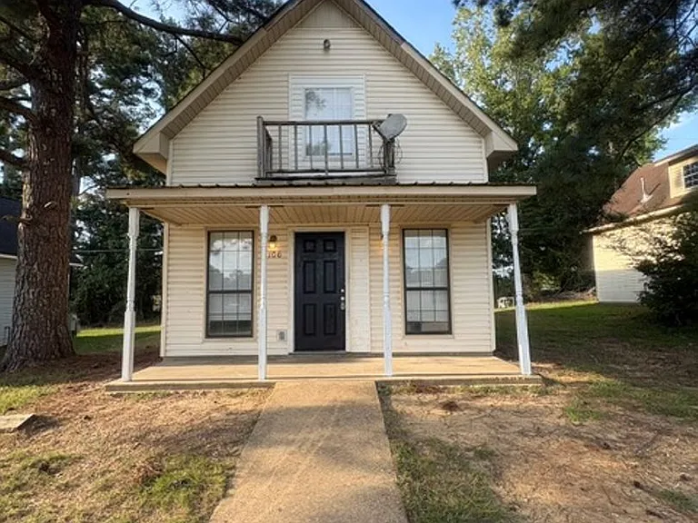 106 Money St — Photo 1
