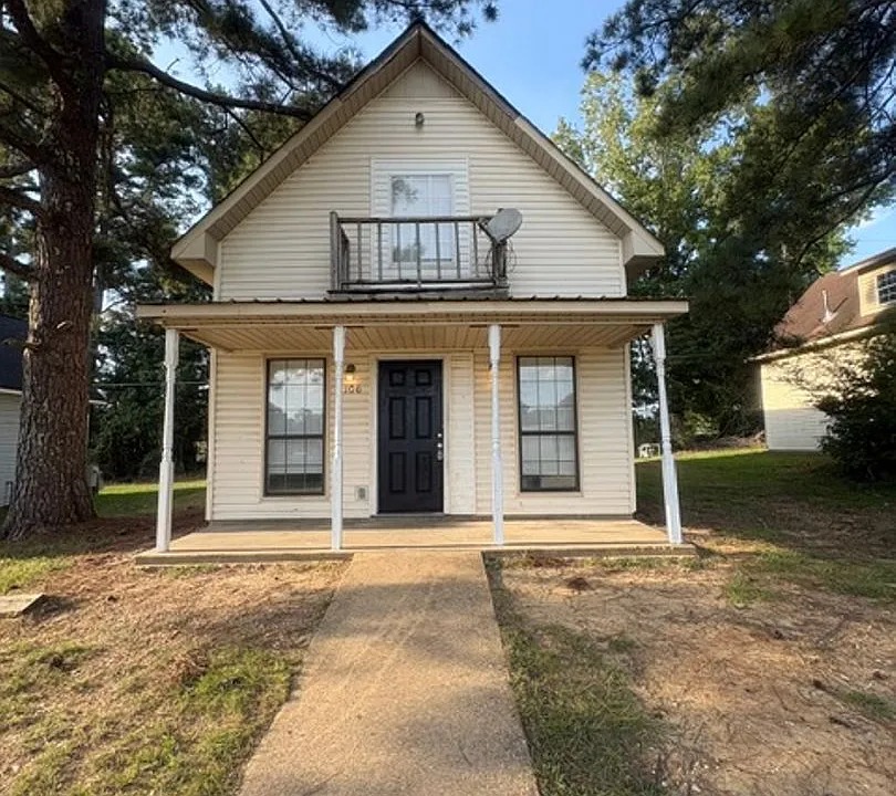 106 Money St
