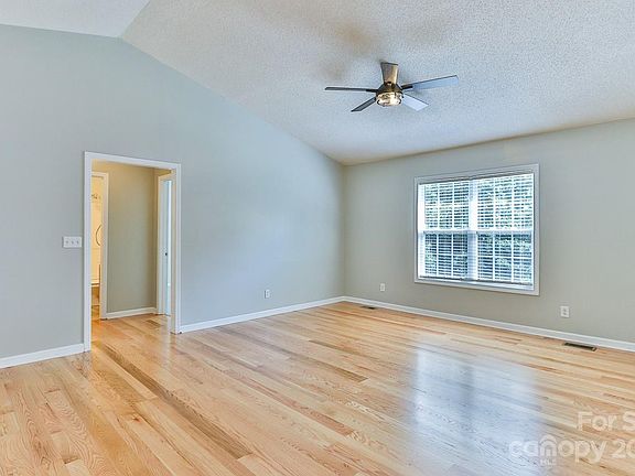3rd image of 5665 Gratitude Ln