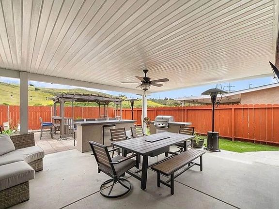 3rd image of 3501 Las Vegas Dr
