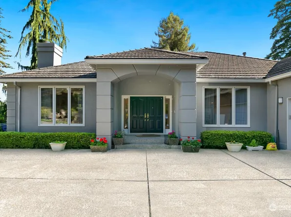 8105 W Mercer Way, Mercer Island, WA 98040