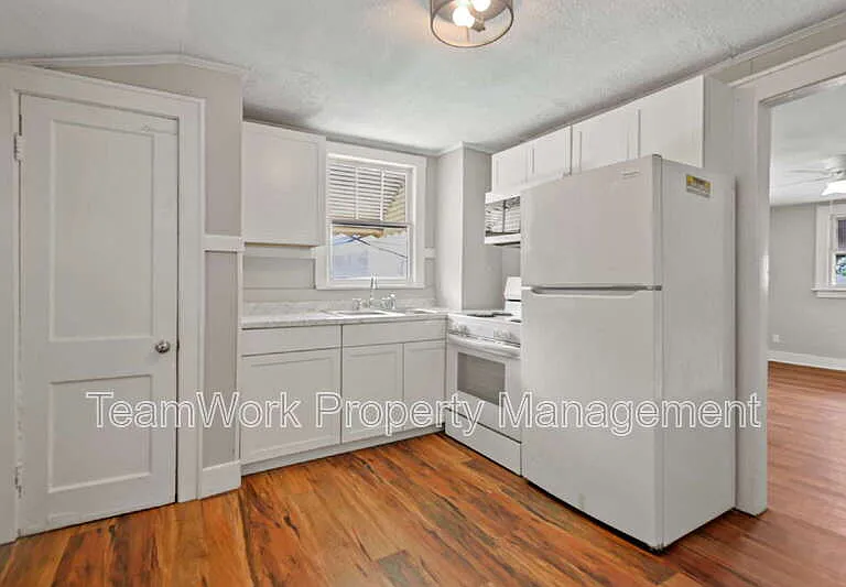 3530 Admiral Dr — Photo 5