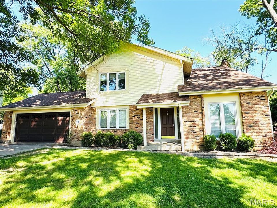 1st image of 160 Lucerne Place Dr