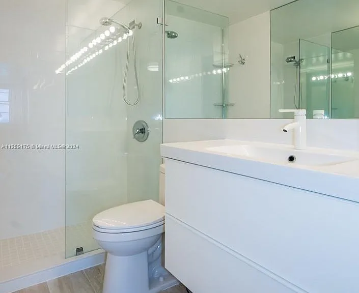 5601 Collins Ave #1204 — Photo 11