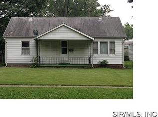 727 E 10th St, Centralia, IL 62801