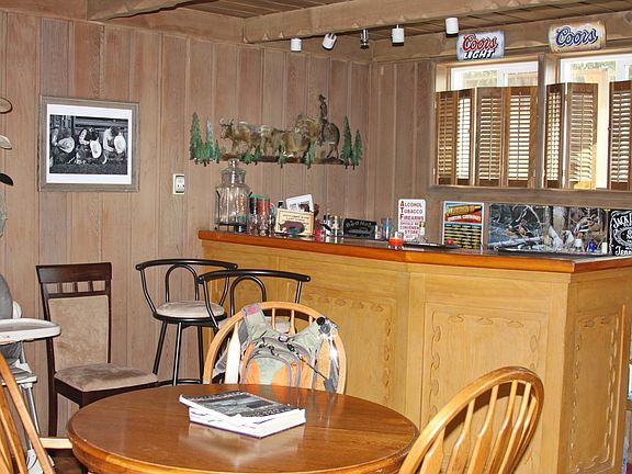 Game Room with Wetbar