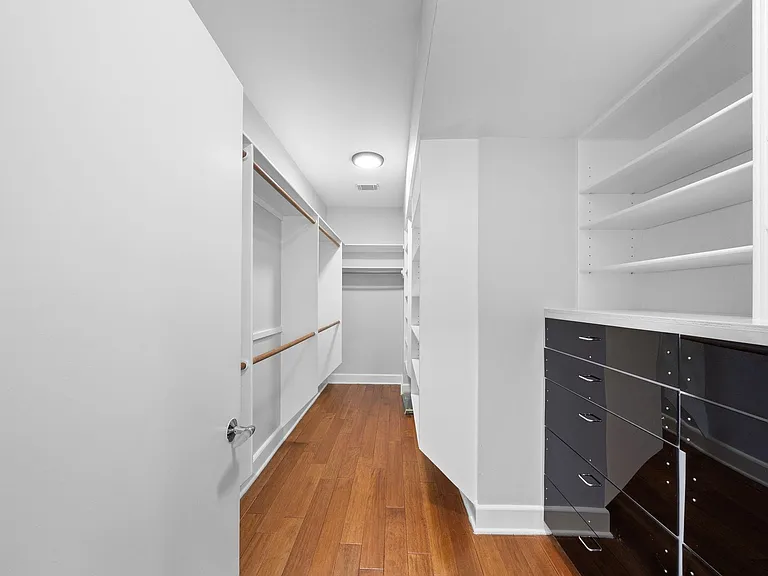 1822 Brun St — Photo 21