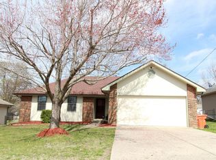 3015 E Chattanooga St, Springfield, MO 65804