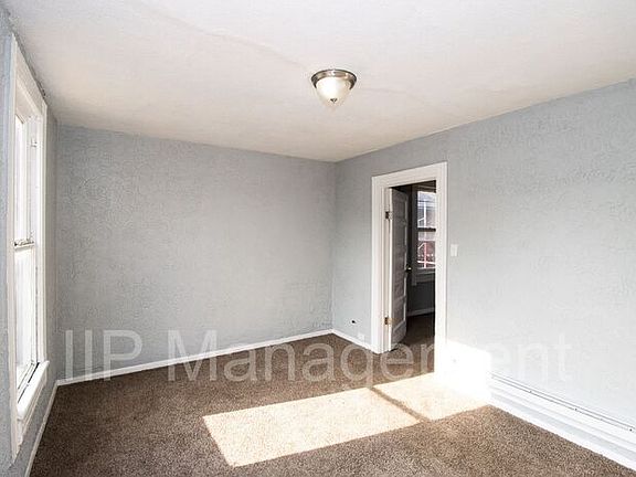 4th image of 2054 W 98th St #2