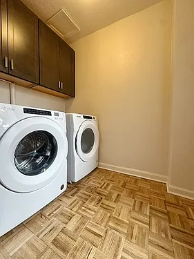 1819 Sarah St #2 — Photo 13
