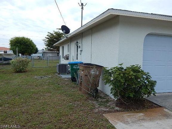 2nd image of 1424 SE 14th Ter