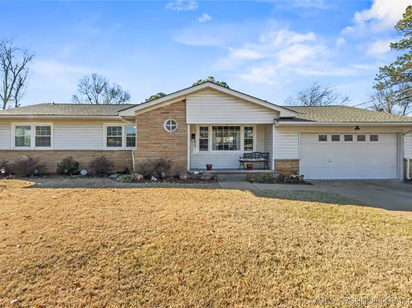 4616 S Urbana Ave, Tulsa, OK 74135