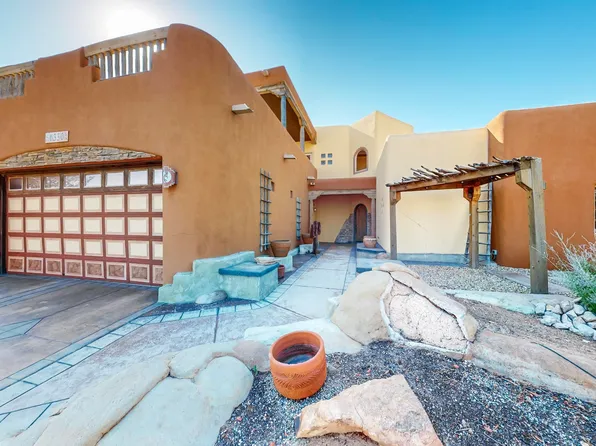 6330 Mojave St NW, Albuquerque, NM 87120