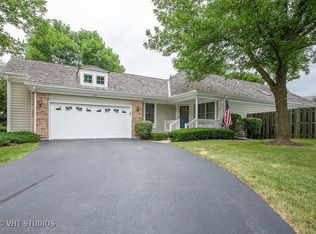 432 Park Barrington Dr, Barrington, IL 60010