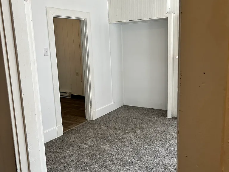 28 Woessner Ave — Photo 6