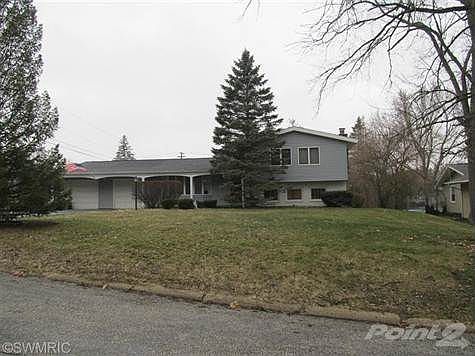 1st image of 1453 Old Sauk Trl