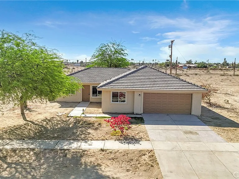 1341 Beach Club Dr — Photo 29