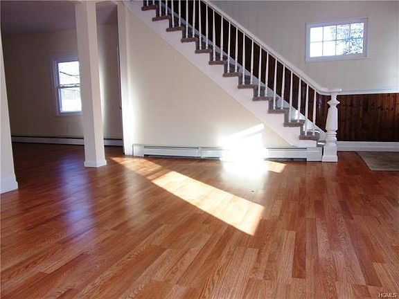 3rd image of 60 Orange St