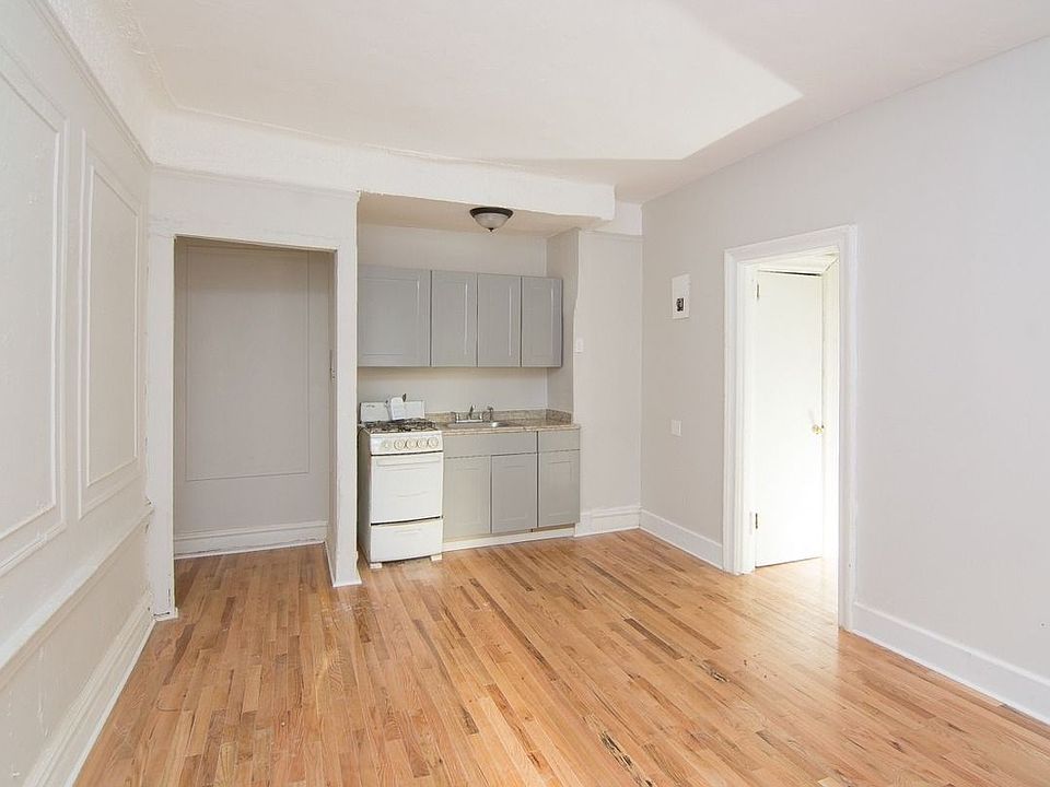 1st image of 377 Montgomery St #3D