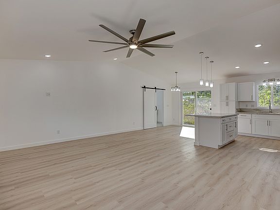 3rd image of 16-2075 Lilikoi Dr