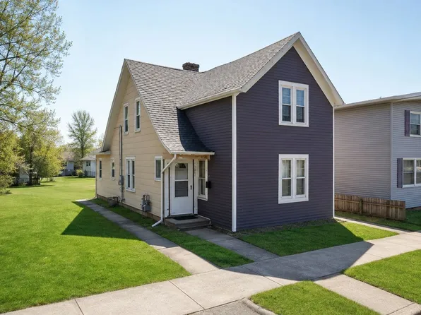 1031 S 5th Ave, Wausau, WI 54401