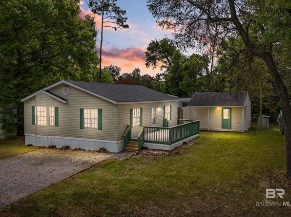 390 Maria Dr, Lillian, AL 36549