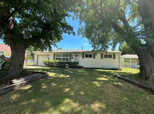 1513 Hickory St, Salina, KS 67401