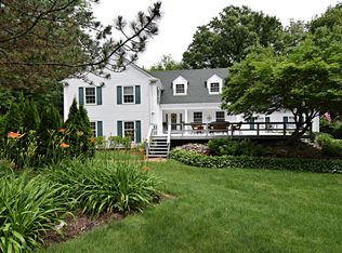 1039 Lexington Ln, Batavia, IL