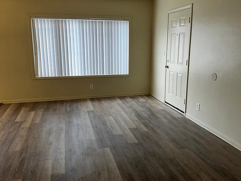 7945 Willis Ave #5 — Photo 2