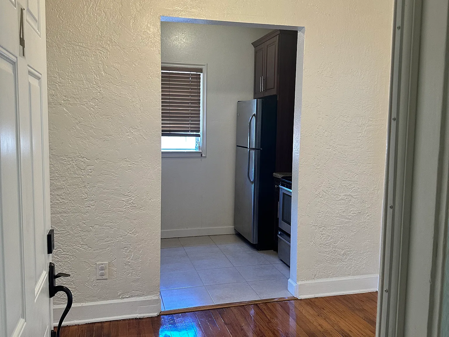 1 bed, 830 sqft, $2,500 — Photo 3