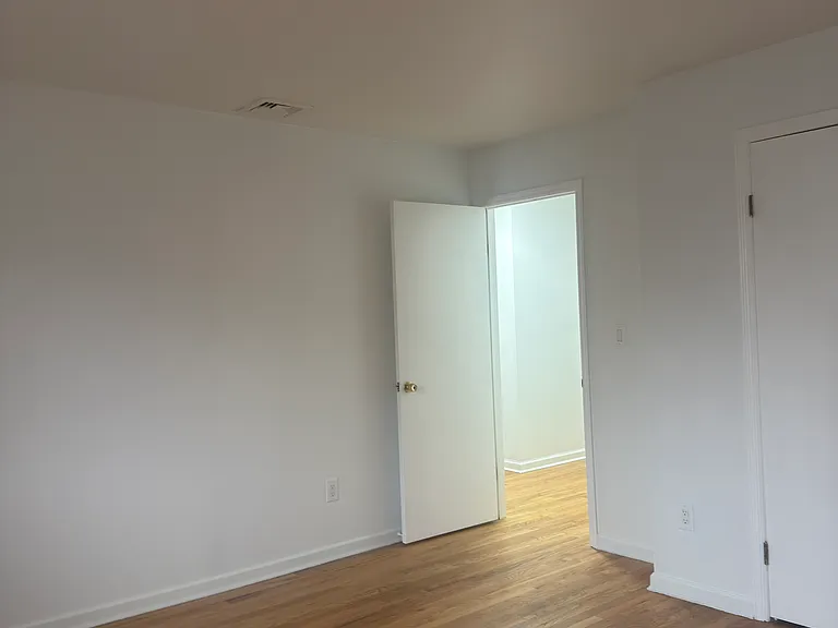 373 Fairview Ave #2 — Photo 8