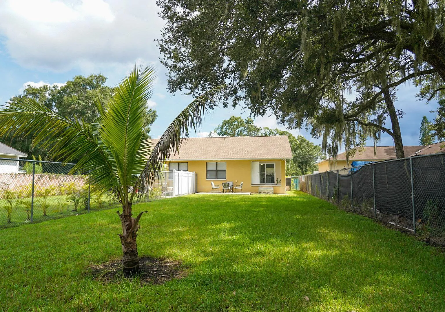 2 bed, 1100 sqft, $2,700 — Photo 4