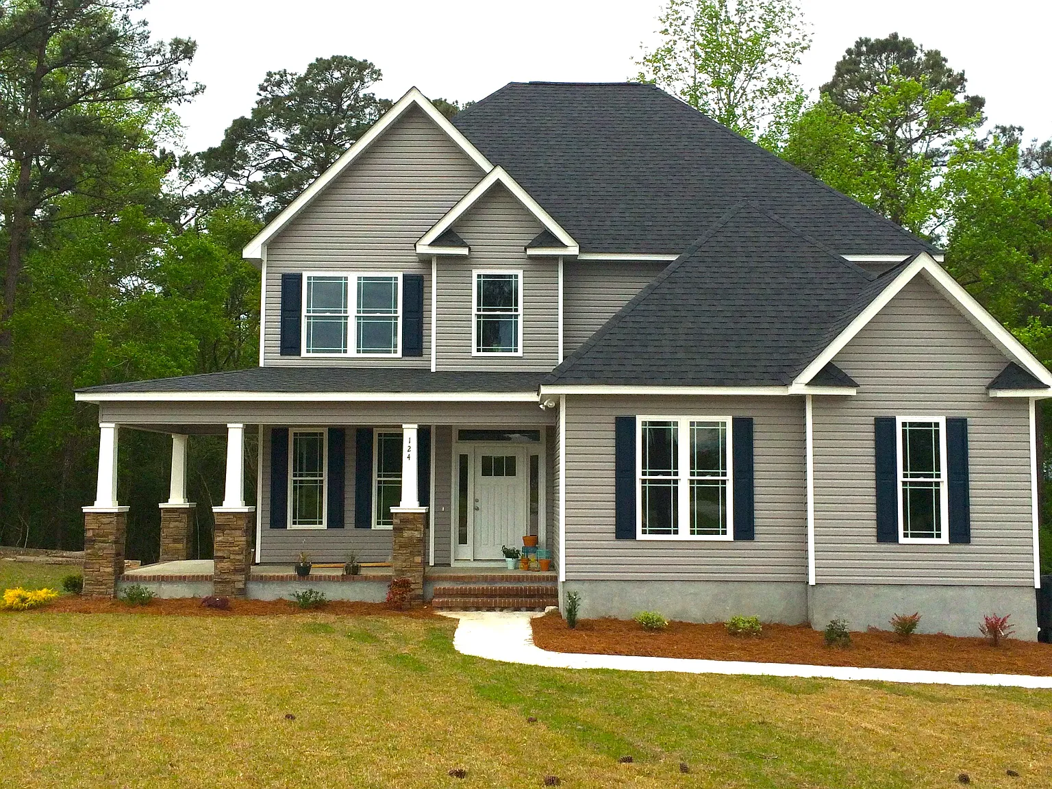 3 bed, 2044 sqft, $2,495 — Photo 1